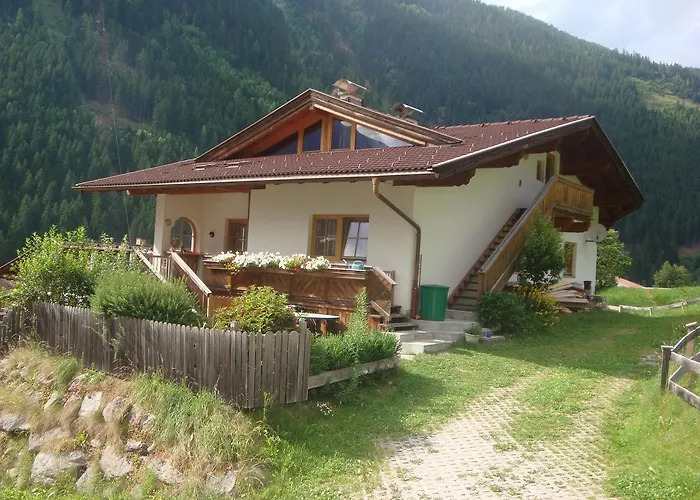 Alpenhaus Christian Apartment Neustift im Stubaital